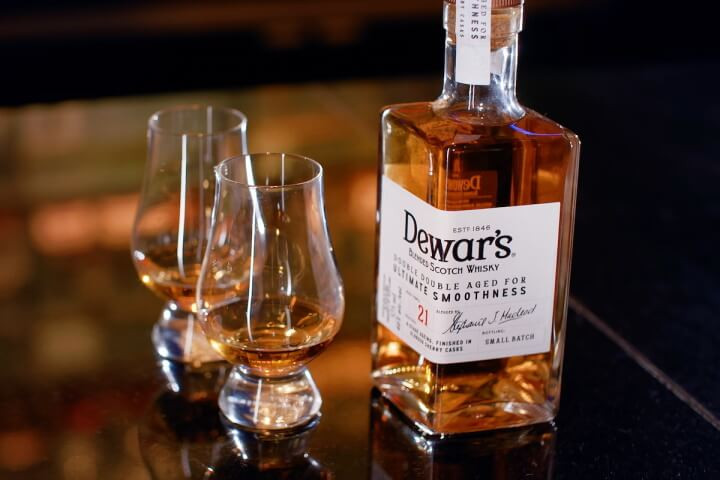 "Виски Dewar's": отзывы потребителей, вкус и особенности напитка фото